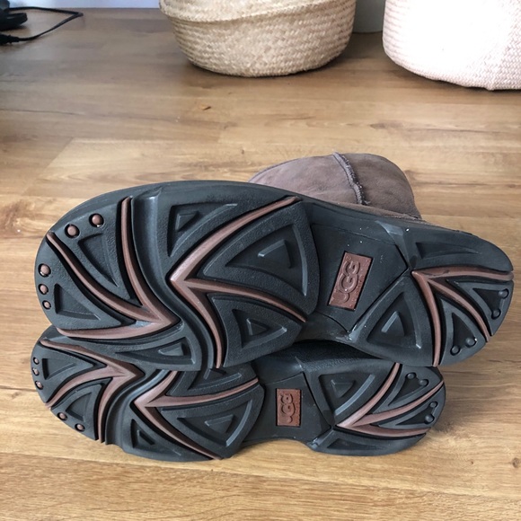 UGG Boot - Picture 7 of 7